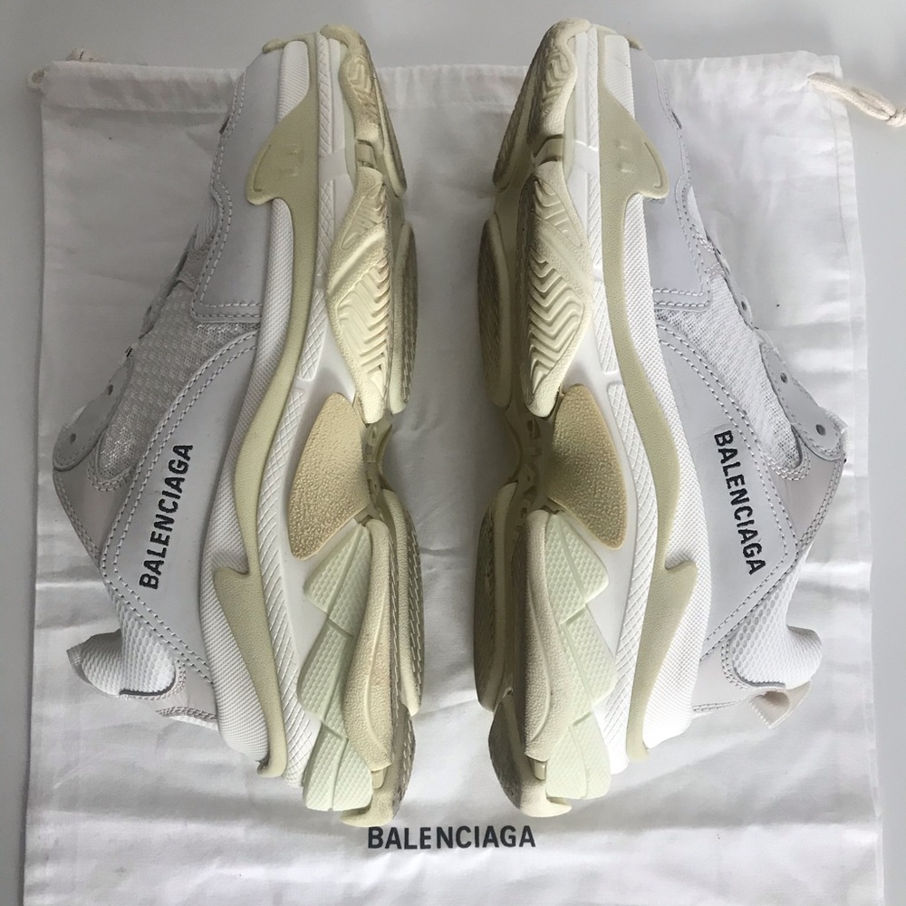 Balenciaga Triple S Sneakers ⚡️ SOLD - Picture 1 of 11